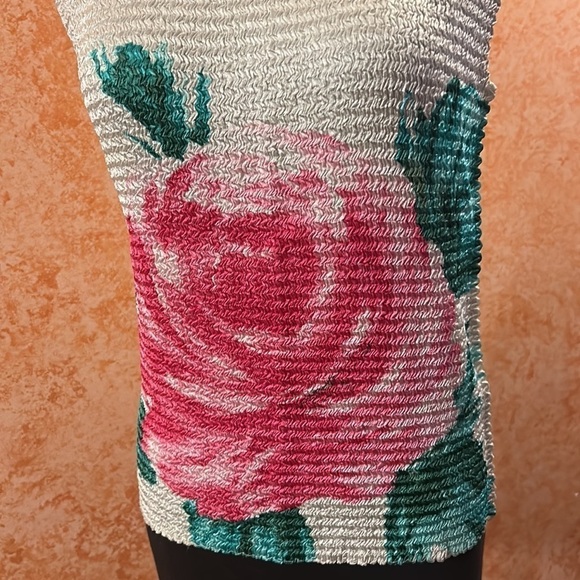CASUAL CORNER Crimped Sleeveless Floral Blouse size Large - Picture 3 of 9